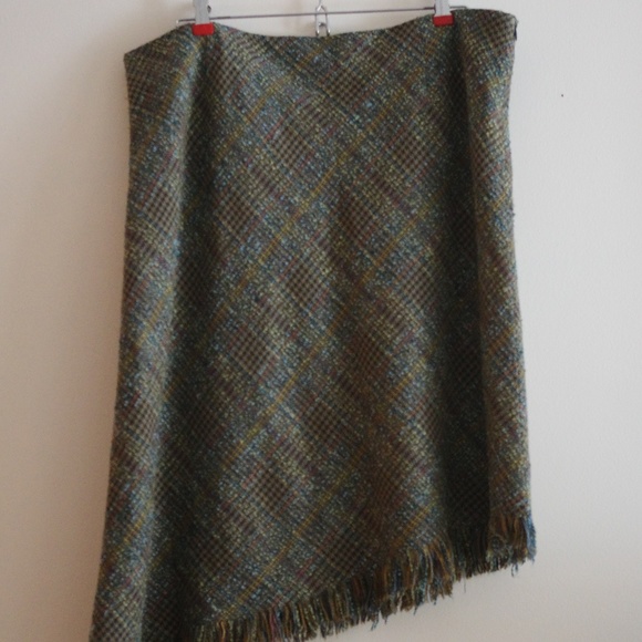 Vintage asimetrical tweed skirt - Picture 1 of 10